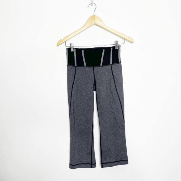 Lululemon Tadasana Slit Crop Heathered Black Y2k Low rise luon womens US 4 - Picture 3 of 7